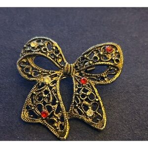 Vintage Rhinestone Wavy Bow Brooch